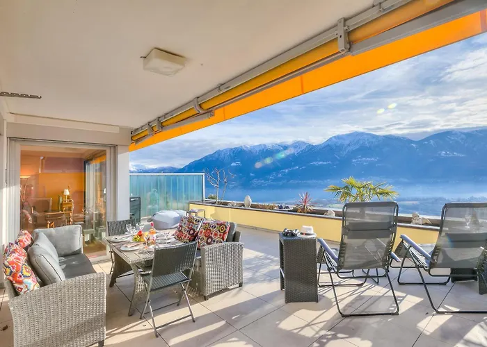 Panorama Maggiore Apartment- Happy Rentals