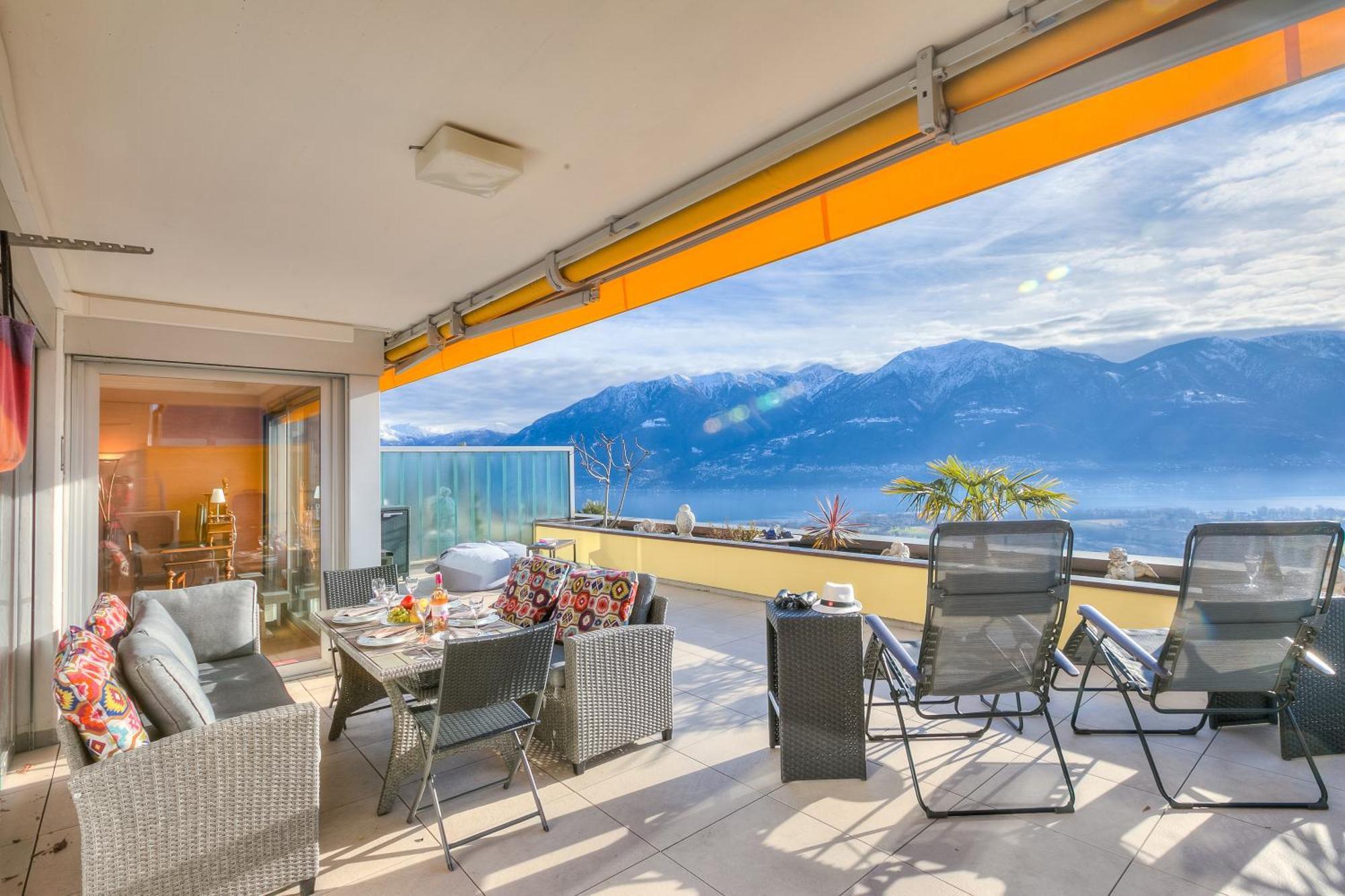 Panorama Maggiore Apartment- Happy Apartment